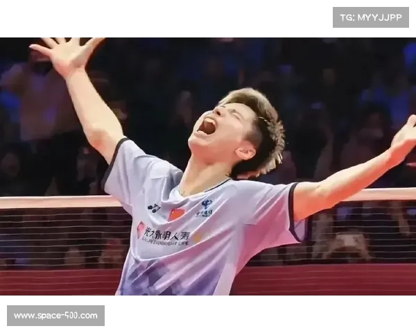 国羽男单主管孙俊世锦赛场边紧急吃速效救心丸称比赛过于刺激