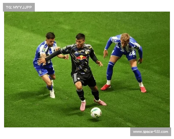 绍切克迎战利兹联有望完成英超生涯第两百场里程碑之战 绍切克迎战利兹联有望完成英超生涯第两百场里程碑之战